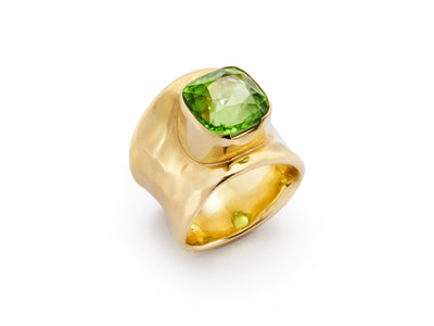Antique Cushion Cut Peridot set in 18kt Gold Pointer Setting