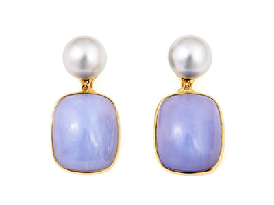 Chalcedony and Pearl Earrings set in 18kt Gold