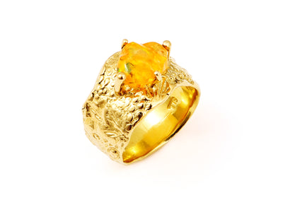 Fire Opal set in 18kt Gold Seascape Band