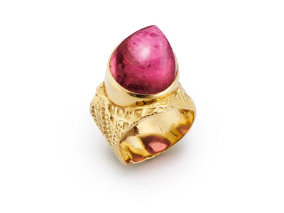 Pear-Shaped Pink Tourmaline offset in an 18kt Gold "Georgette" Band