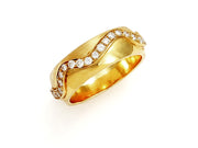 Wave Wedding Band in 18kt Gold with Diamonds