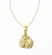 The Beach Pendant in 18kt Gold