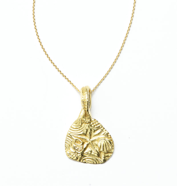 The Beach Pendant in 18kt Gold