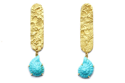 Earrings in 18kt Gold with Turquoise Nautilus Drops