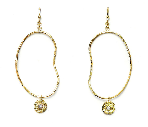 Diamond "Seaquin" Oyster Earrings in 18kt Gold