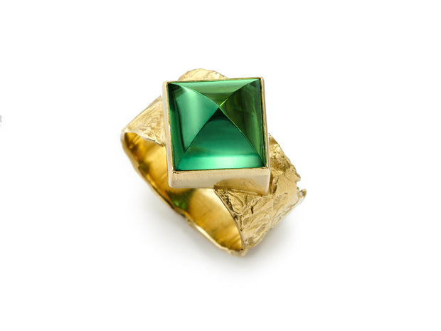 Sugarloaf Cut Green Tourmaline set in 18kt Gold Seascape Wrap Band