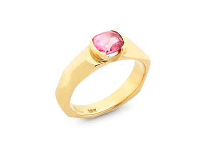 Padparadscha Cushion Cut Sapphire set in 18kt Gold Diana Band